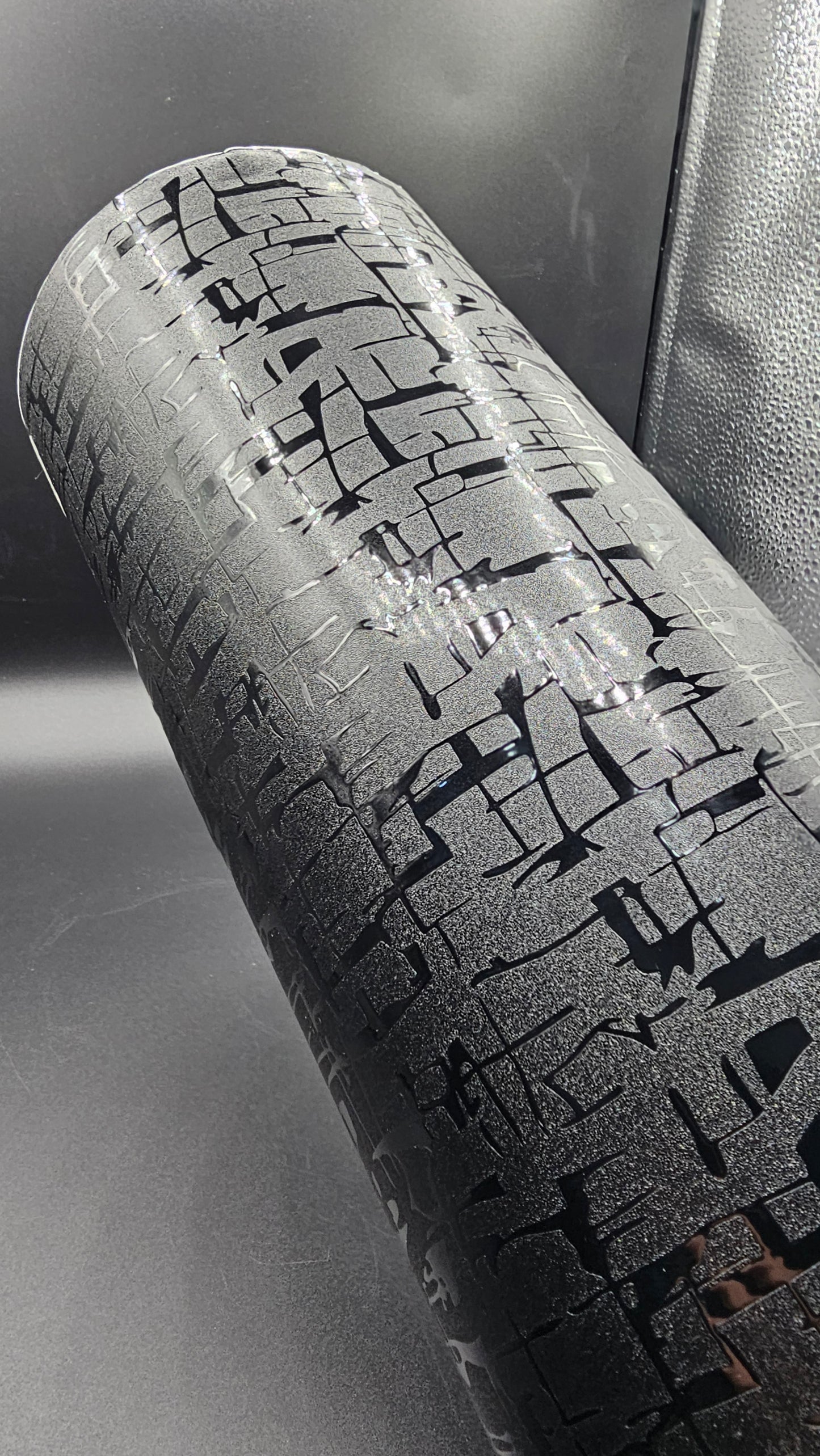 Chinwi . Noir . 1.50×30m